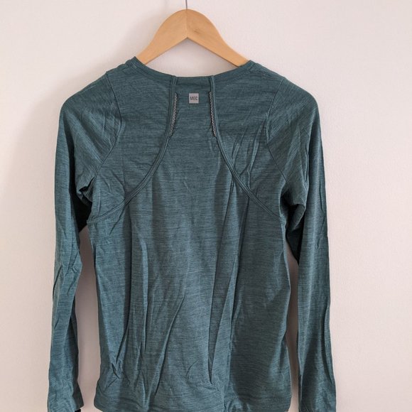 MEC 100% Merino long sleeve - Picture 2 of 6